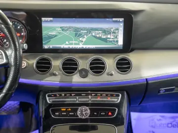 Mercedes-Benz E-Class E220D