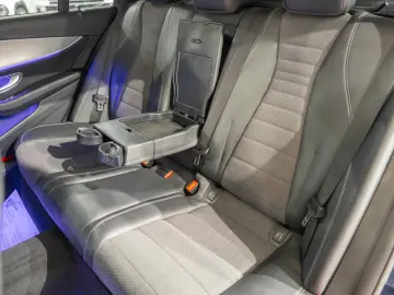 Mercedes-Benz E-Class E220D