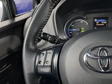 TOYOTA YARIS HYBRID 1.5i 74CP 2018