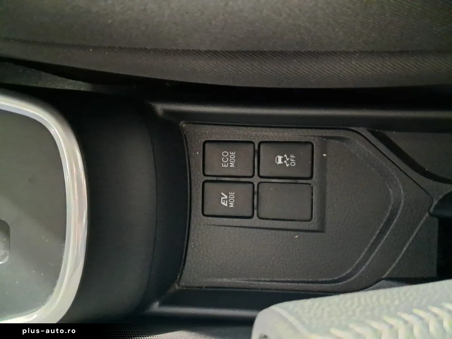 TOYOTA YARIS HYBRID 1.5i 74CP 2018