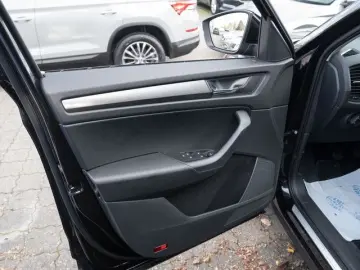 SKODA Kodiaq 1.5 TSI Ambition NAVI RFK SHZ 17