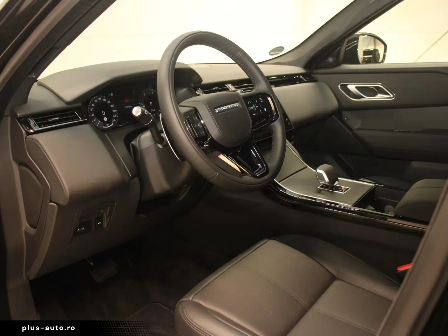 Land Rover Range Rover Velar 2.0 D200 S AWD Black Pack