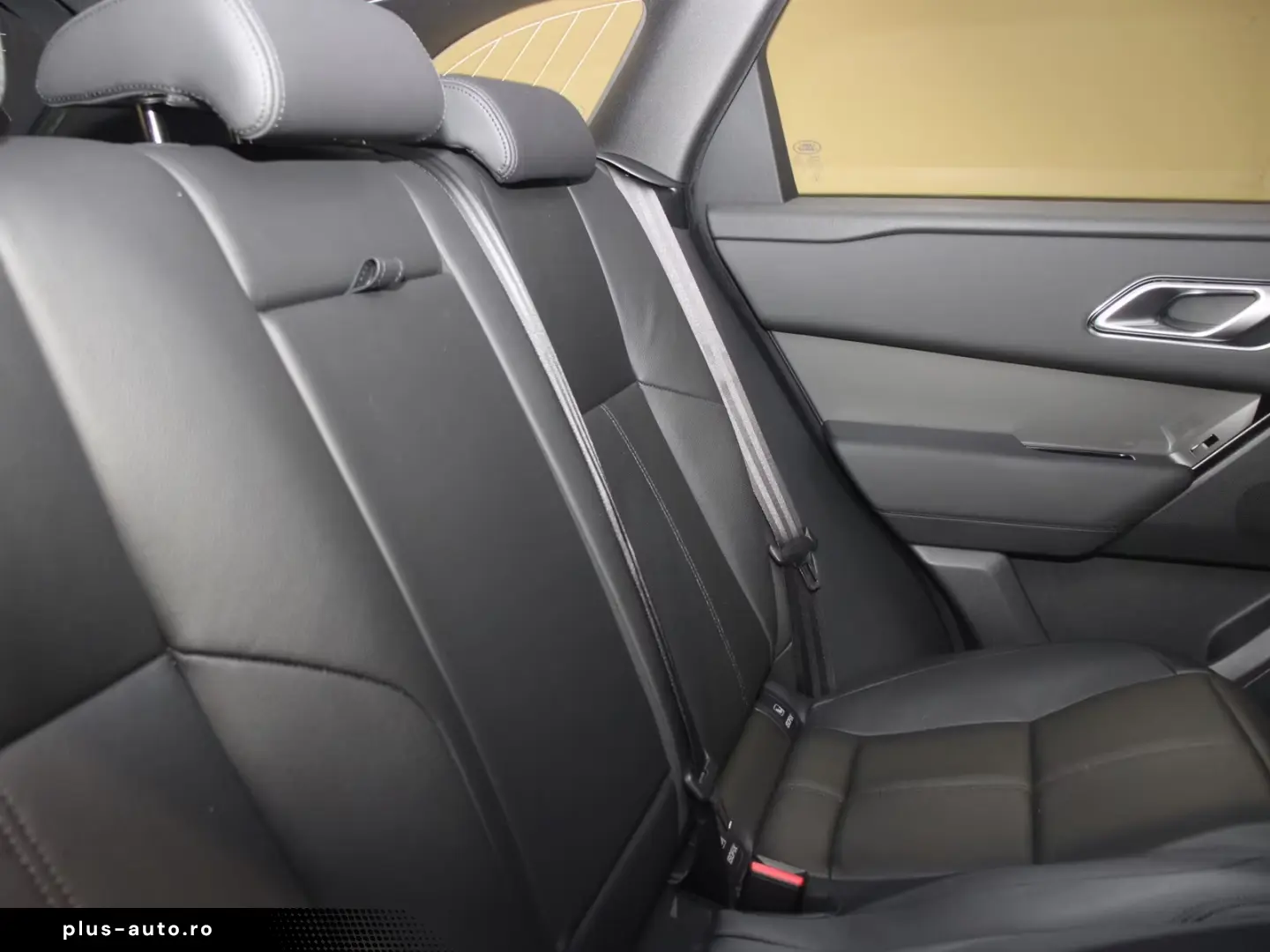 Land Rover Range Rover Velar 2.0 D200 S AWD Black Pack