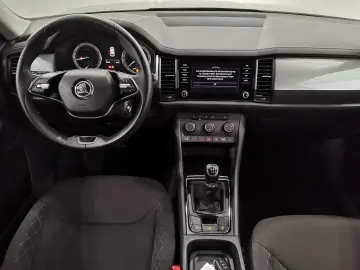 SKODA Kodiaq 1.5 TSI Active LED Navi SHZ Klima