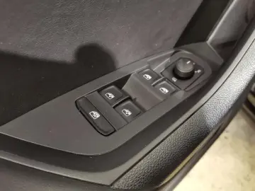 SKODA Kodiaq 1.5 TSI Active LED Navi SHZ Klima