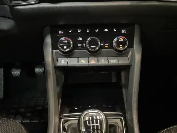 SKODA Kodiaq 1.5 TSI Ambition AHK LED Sitzhzg Einparkh