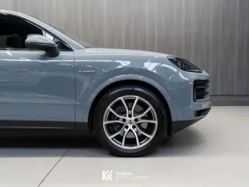PORSCHE Cayenne Coupe E-Hybrid