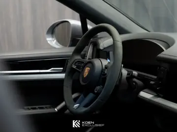 PORSCHE Cayenne Coupe E-Hybrid