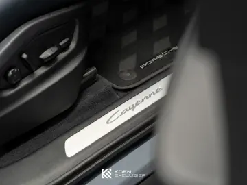 PORSCHE Cayenne Coupe E-Hybrid