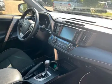 TOYOTA Rav 4 2.5 4x2 Hybrid Business Edition LED ACC