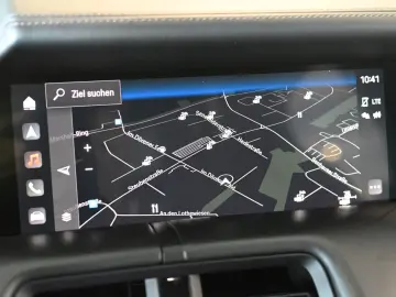 PORSCHE Taycan Performancebatterie PASM Pano HUD ACC 20