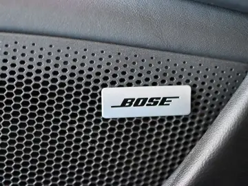 PORSCHE Taycan Performancebatterie PASM Pano HUD ACC 20