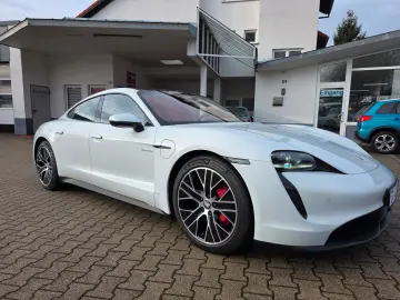 PORSCHE Taycan 4 S Panorama ACC Sitzbelüftung HuD