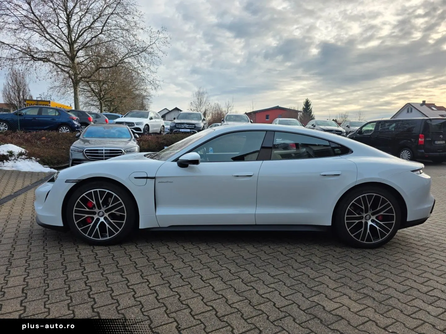PORSCHE Taycan 4 S Panorama ACC Sitzbelüftung HuD