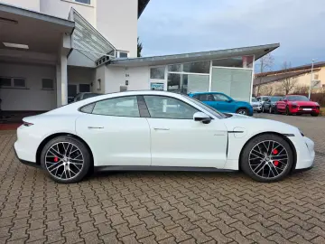 PORSCHE Taycan 4 S Panorama ACC Sitzbelüftung HuD