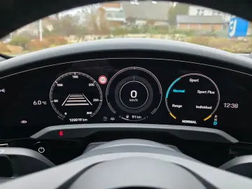 PORSCHE Taycan 4 S Panorama ACC Sitzbelüftung HuD