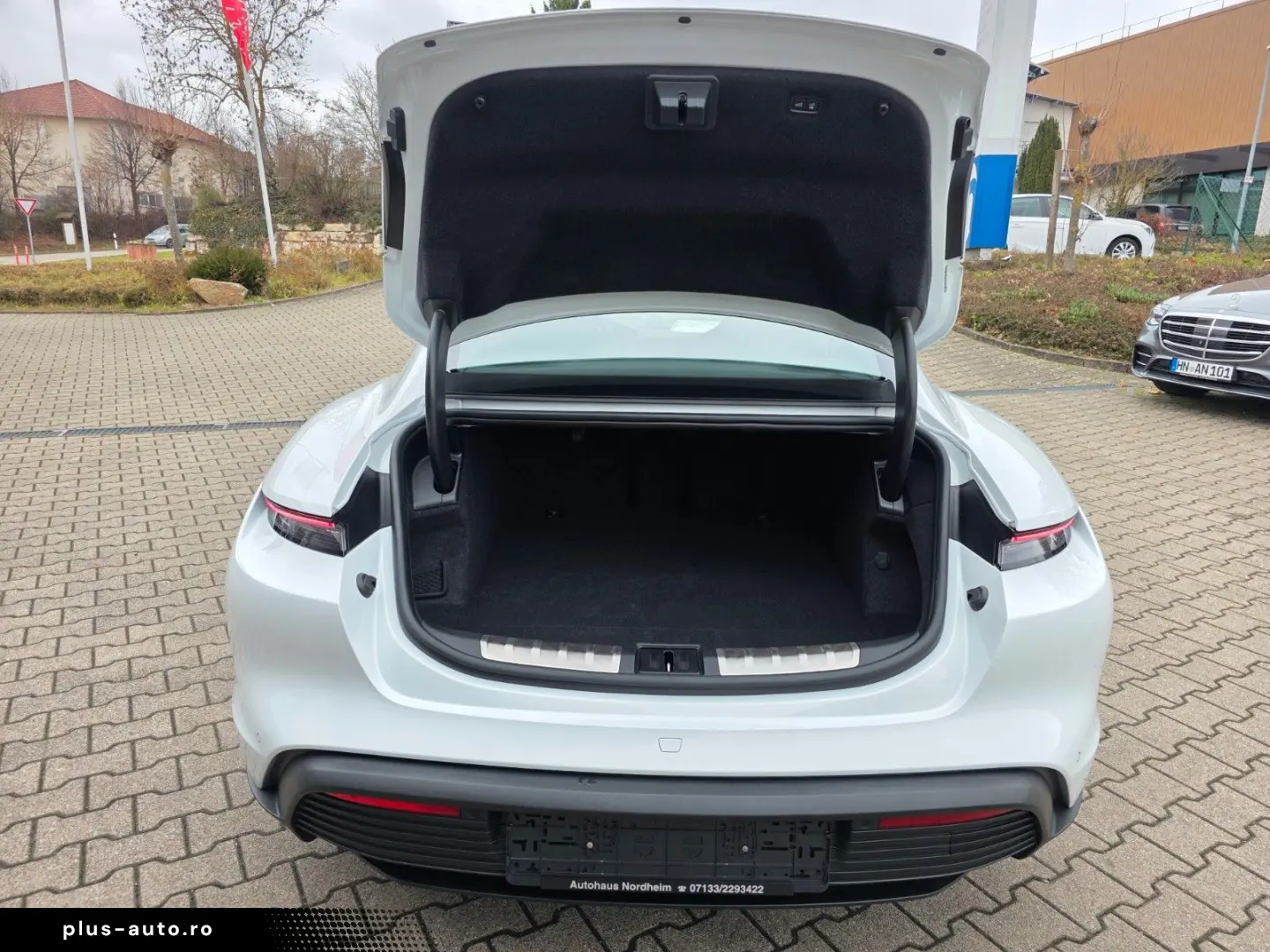 PORSCHE Taycan 4 S Panorama ACC Sitzbelüftung HuD