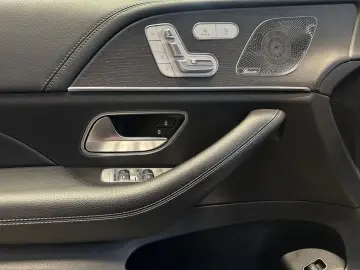 MERCEDES-BENZ GLE 300 d 4M AMG