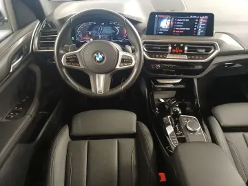BMW X3 xDrive 20 i M Sport AHK NAVI KAMERA LED SHZ L