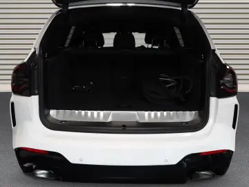 BMW X3 xDrive30e M Sport  HUD  Laserlicht 20  Räder