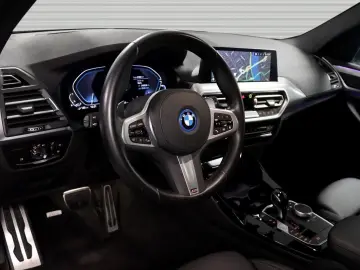 BMW X3 xDrive30e M Sport  HUD  Laserlicht 20  Räder