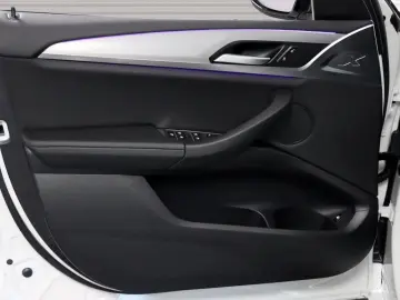 BMW X3 xDrive30e M Sport  HUD  Laserlicht 20  Räder