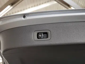 MERCEDES-BENZ GLC 200 4M  AMG