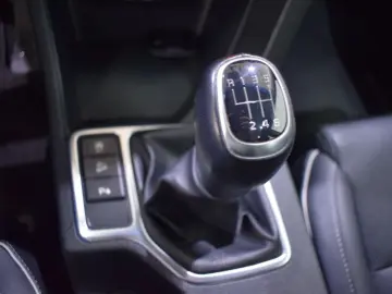 KIA SPORTAGE 1.7 DSL 6MT 4x2 Style