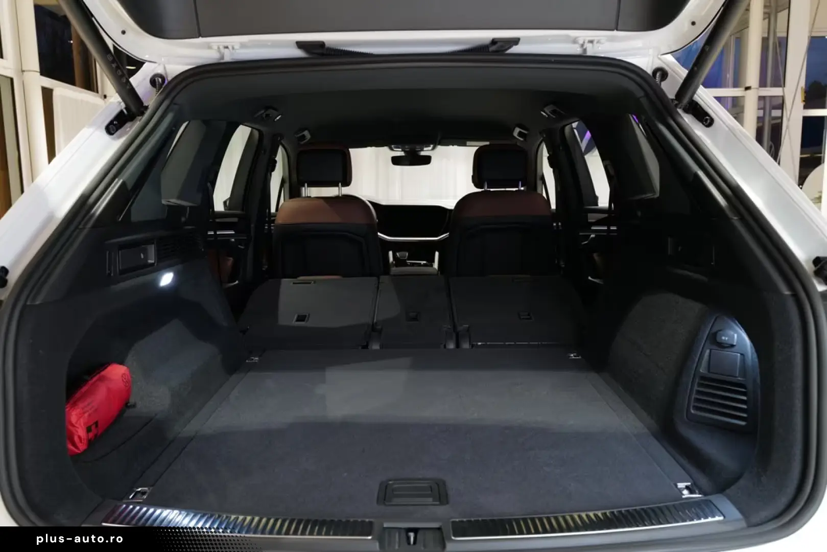 Volkswagen Touareg 3.0TDI Facelift Elegance StdHz HdMa