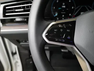 Volkswagen Touareg 3.0TDI Facelift Elegance StdHz HdMa