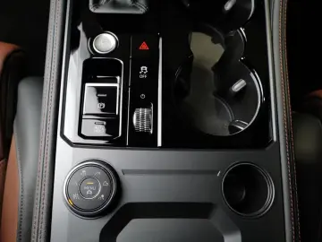 Volkswagen Touareg 3.0TDI Facelift Elegance StdHz HdMa