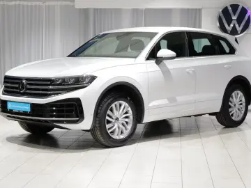 Volkswagen Touareg 3.0TDI Facelift Elegance StdHz HdMa