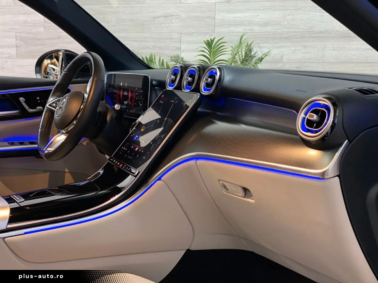 MERCEDES-BENZ GLC 200 4Matic  Pano  360   ACC  Advan&hellip;