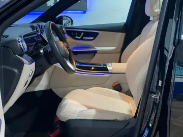 MERCEDES-BENZ GLC 200 4Matic  Pano  360   ACC  Advan&hellip;