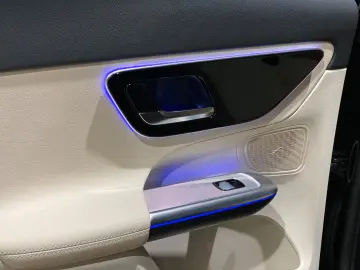 MERCEDES-BENZ GLC 200 4Matic  Pano  360   ACC  Advan&hellip;