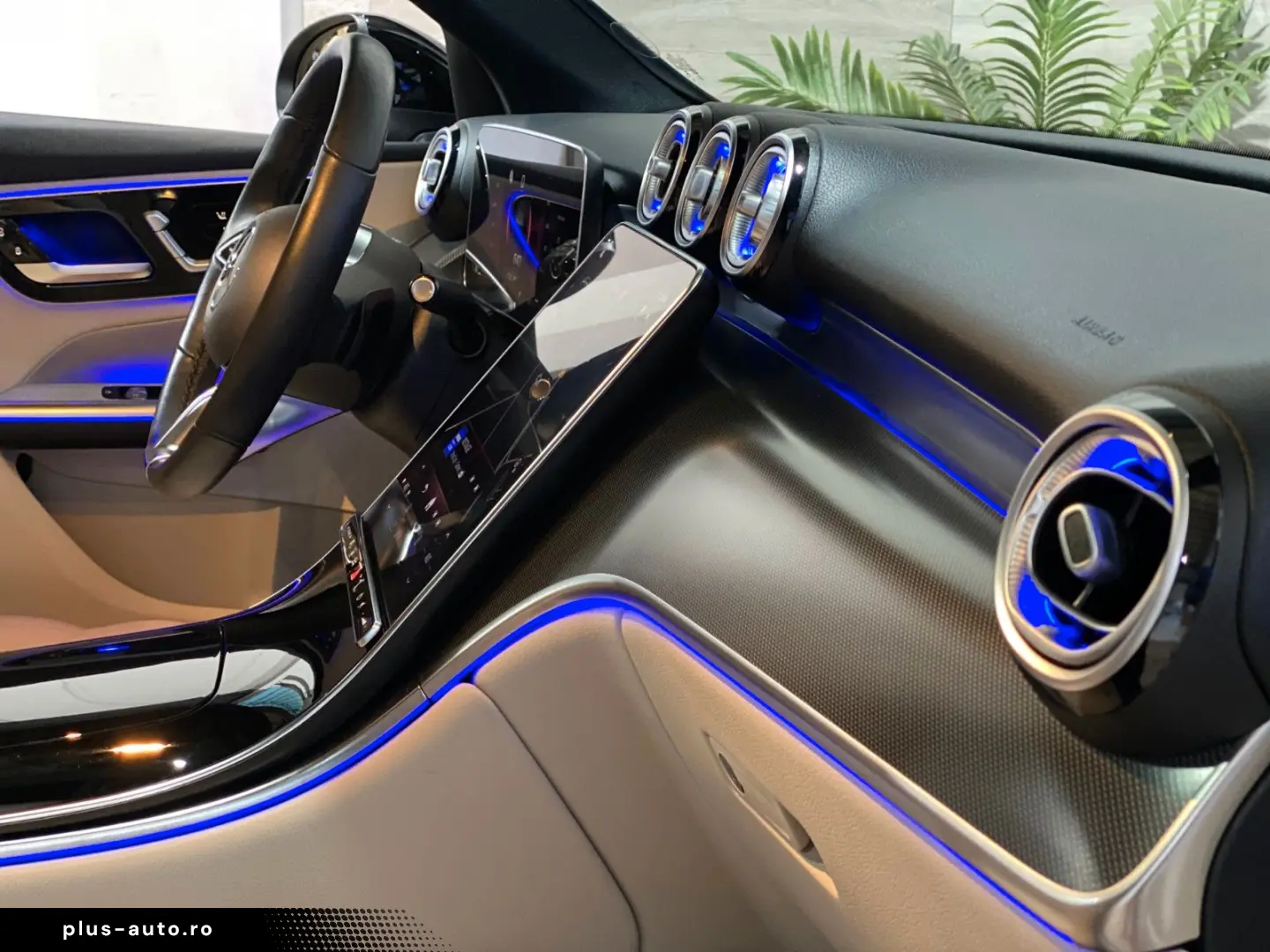 MERCEDES-BENZ GLC 200 4Matic  Pano  360   ACC  Advan&hellip;