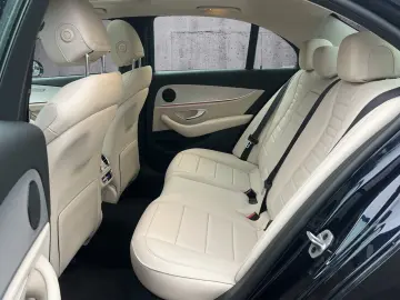 MERCEDES-BENZ E 300 AMG SCHIEBEDACH 360 AMBI MBUX-HI&hellip;