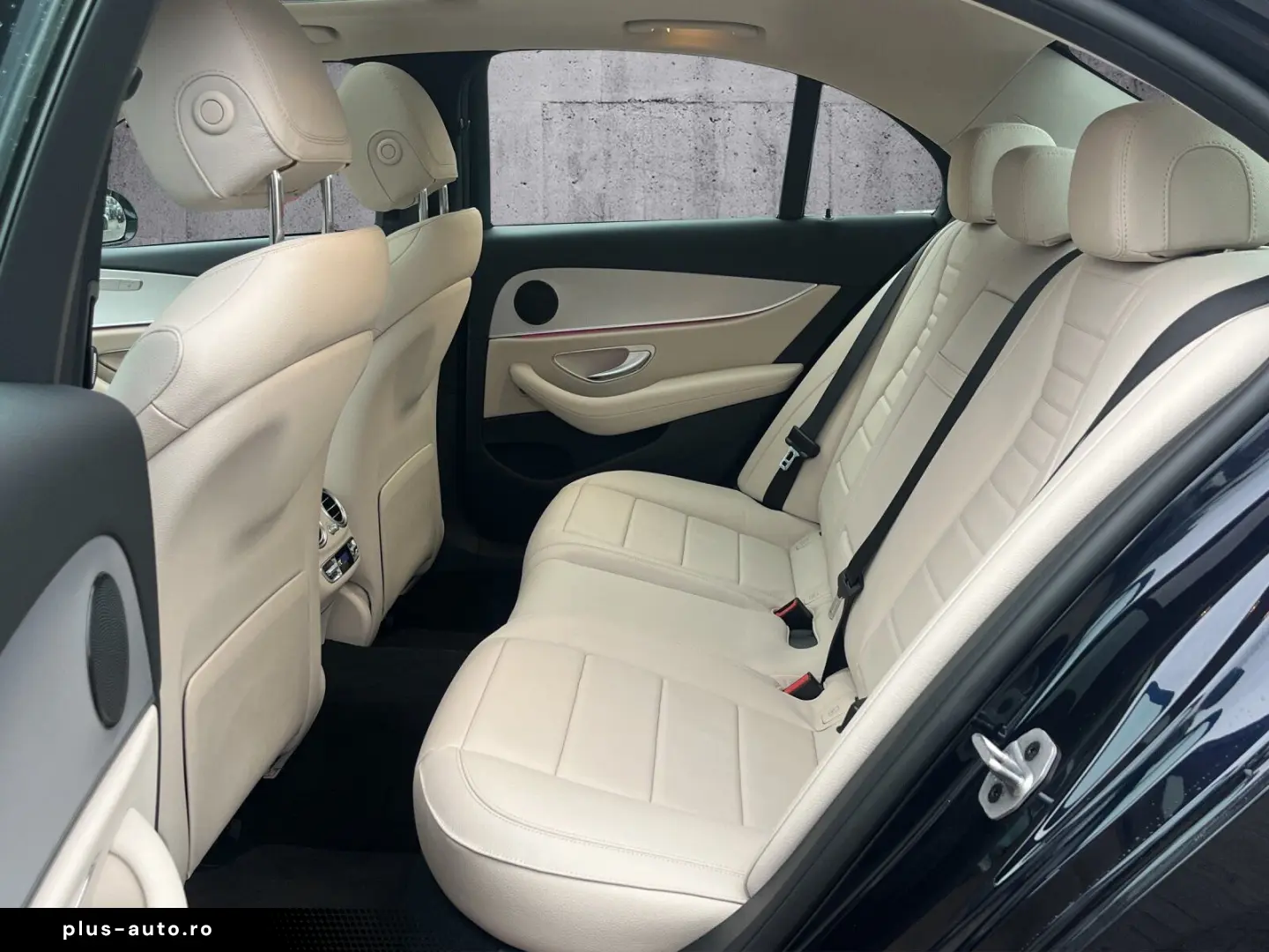 MERCEDES-BENZ E 300 AMG SCHIEBEDACH 360 AMBI MBUX-HI&hellip;