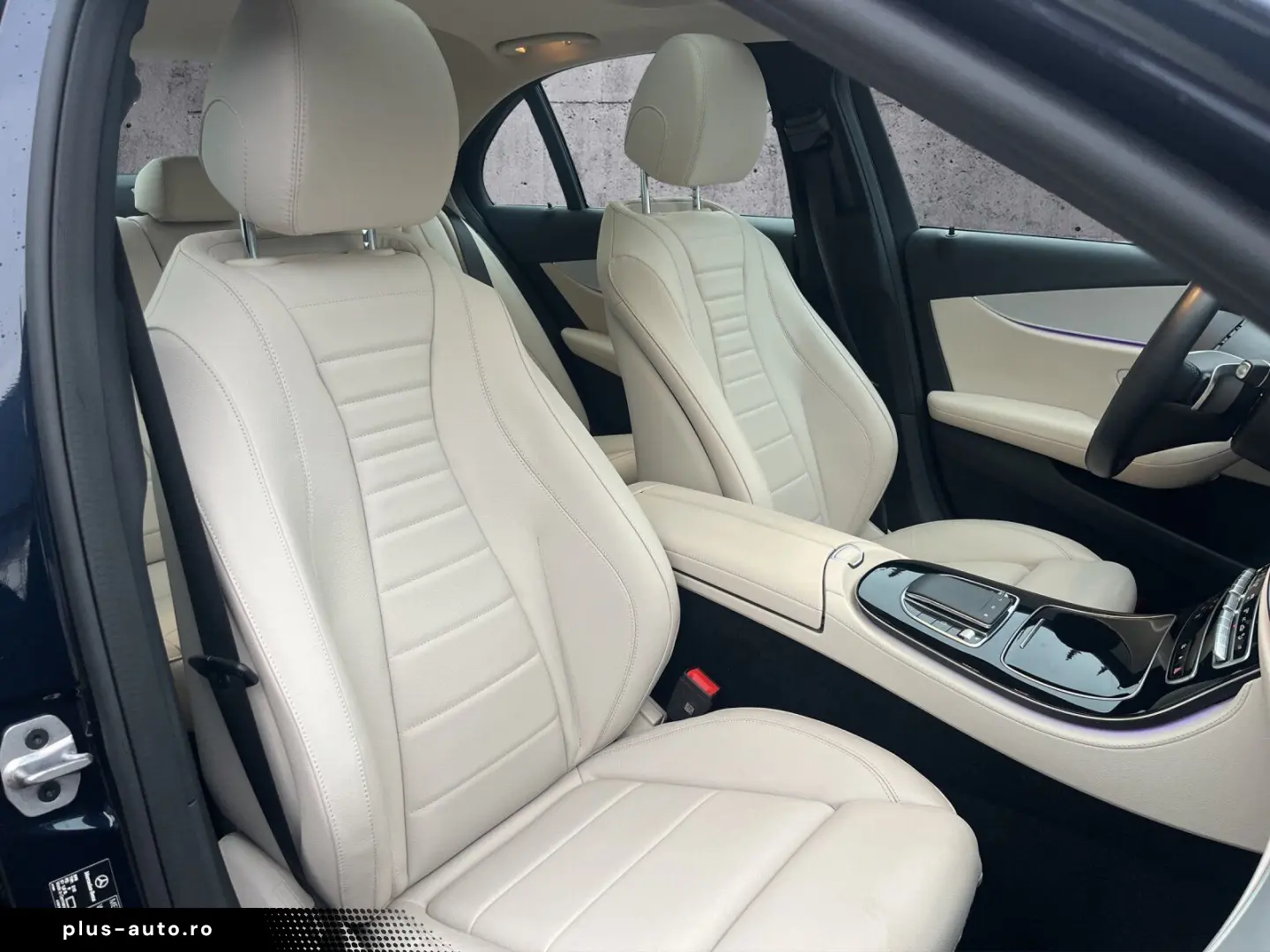 MERCEDES-BENZ E 300 AMG SCHIEBEDACH 360 AMBI MBUX-HI&hellip;