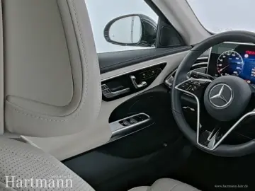 MERCEDES-BENZ E 200 Avantgarde Panorama Leder beige &hellip;