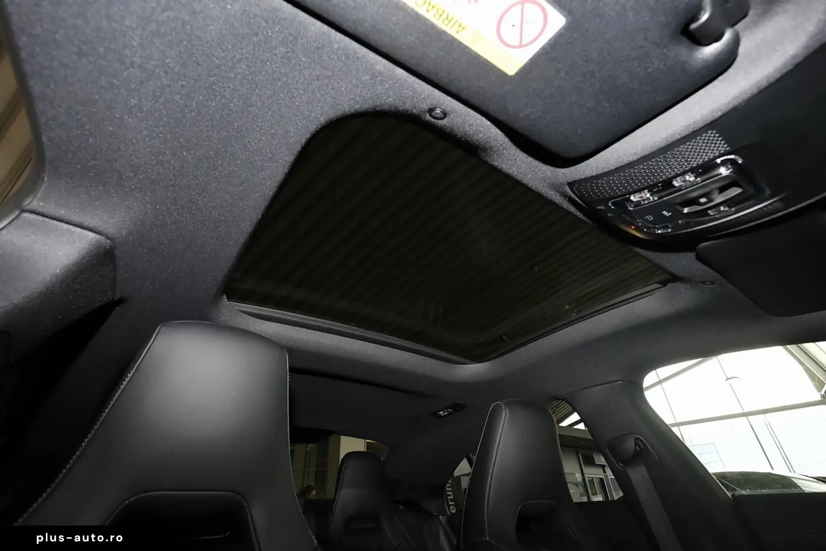 MERCEDES-BENZ CLA 200 Coupé AMG TOTWINKEL PANO DISTR 360  19