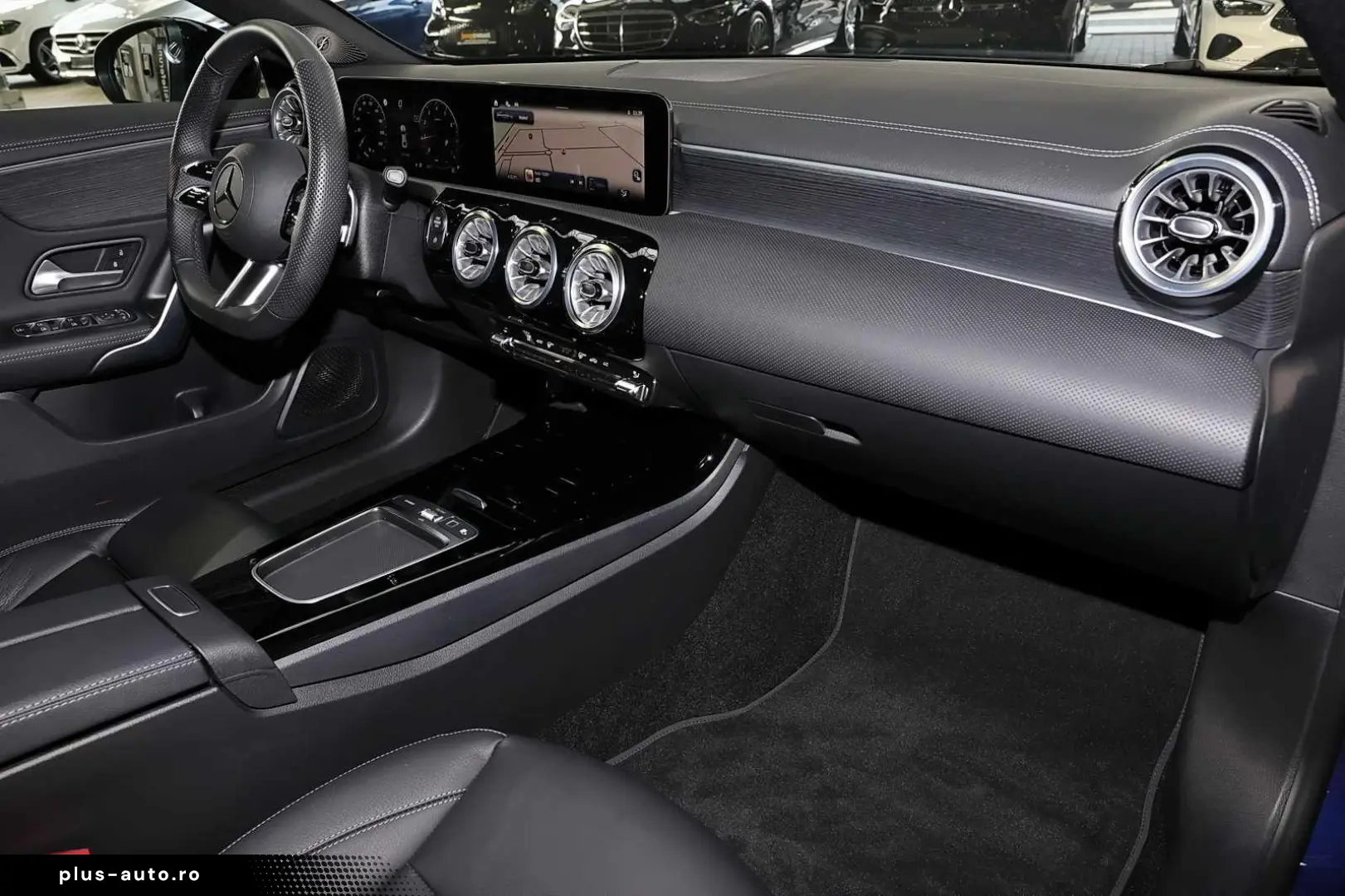 MERCEDES-BENZ CLA 200 Coupé AMG TOTWINKEL PANO DISTR 360  19