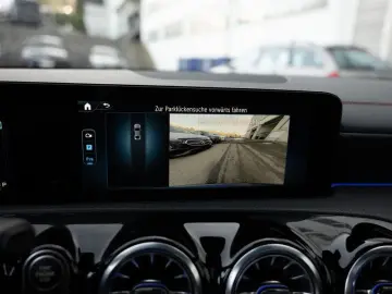 MERCEDES-BENZ CLA 200 Coupé AMG-Sport LED Cam Pano N&hellip;