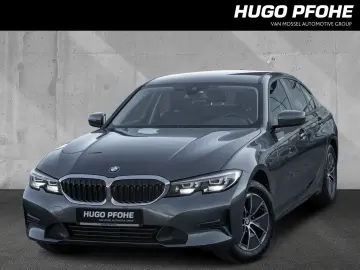 BMW 318d Limousine. Navi groß