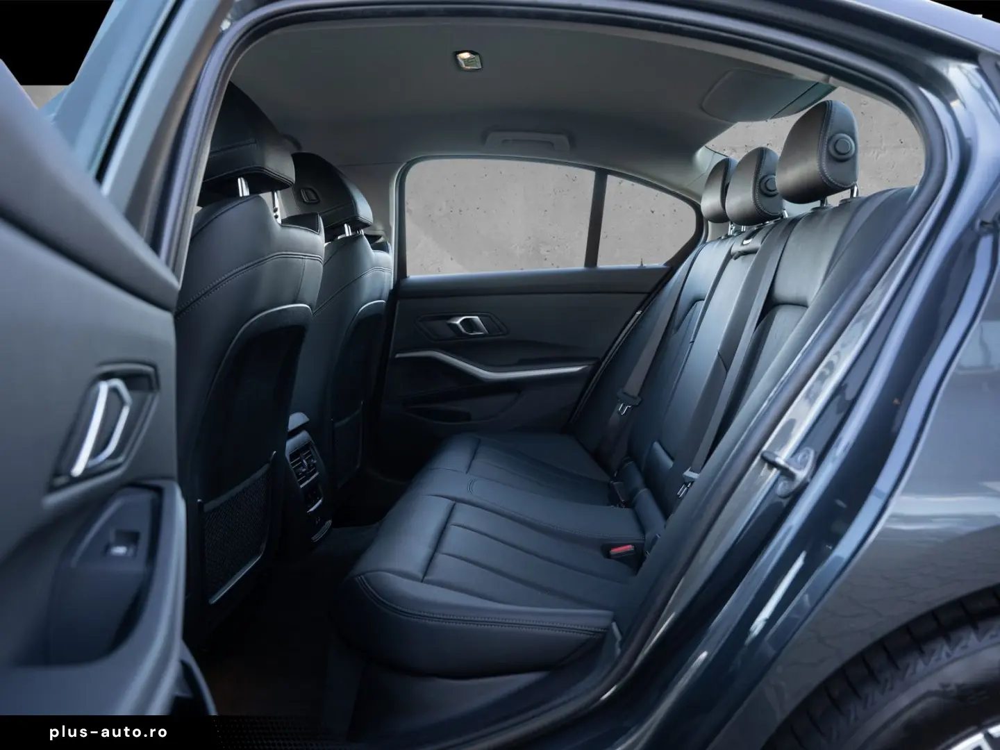 BMW 318d Limousine. Navi groß