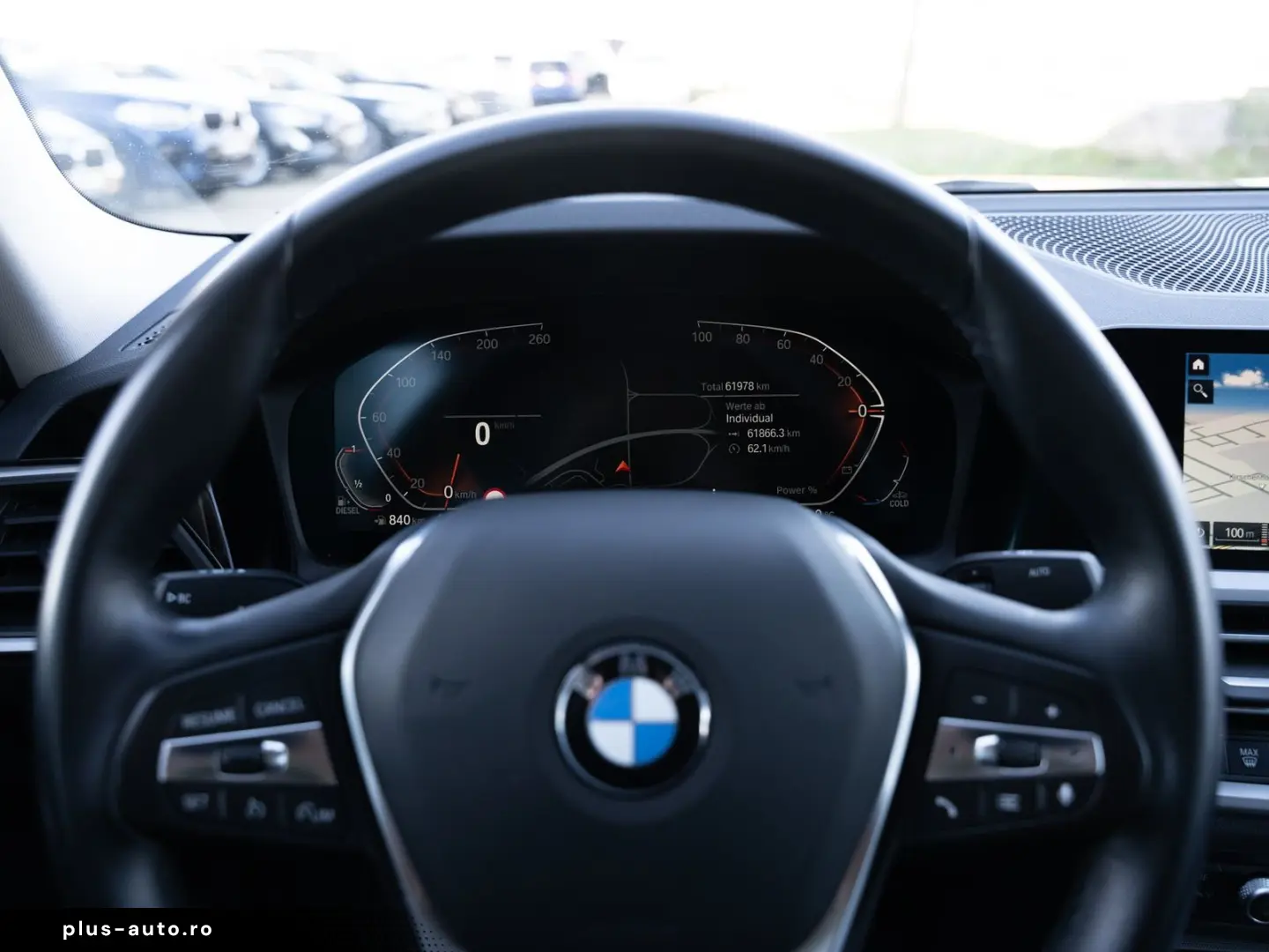 BMW 318d Limousine. Navi groß