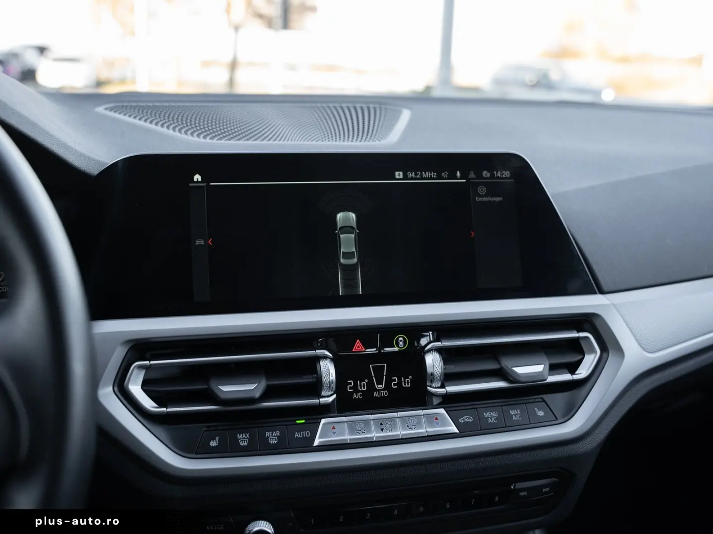 BMW 318d Limousine. Navi groß