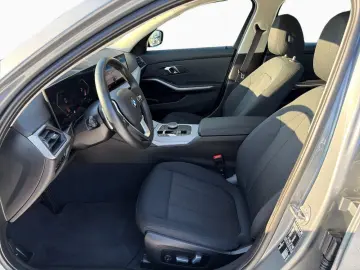 BMW 318d Anhängerkupplung Navigation LED-SW Sitzhzg