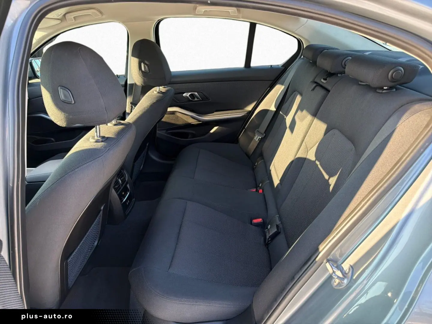 BMW 318d Anhängerkupplung Navigation LED-SW Sitzhzg