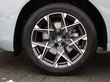 BMW X3 20 xDrive M Sport AHK Memory ACC 360 Cam Head